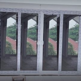 Jendela Sliding UPVC Putih Besar