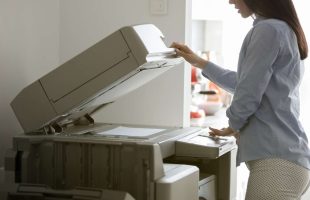 10 MESIN FOTOCOPY TERBAIK UNTUK USAHA & KANTOR