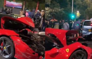 Mobil Ferrari Tabrak 5 Kendaraan di Bundaran HI Senayan