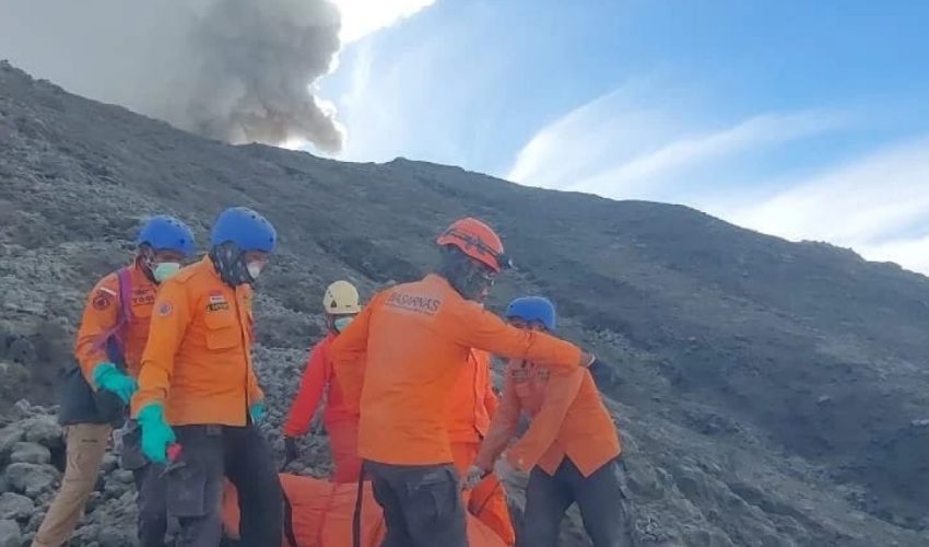 Gunung Marapi Erupsi, 11 Pendaki Ditemukan Meninggal Dunia