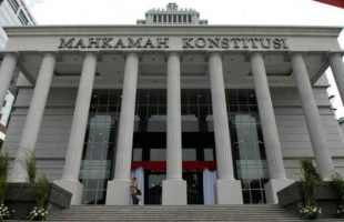 Dianggap Tidak Relevan, MK Tolak Judical Review Pasal 78 UU Pengadilan Pajak