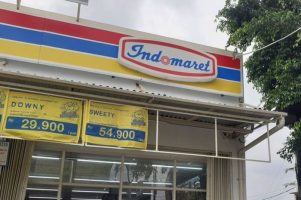 Emak-emak Ngamuk Beli Susu 1 Liter Gak Dingin