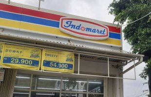 Emak-emak Ngamuk Beli Susu 1 Liter Gak Dingin