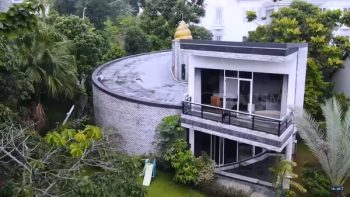Potret Rumah Keong Milik Dokter Boyke