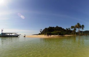 Pulau Talam di Sibolga