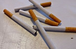 Resmi, Pemerintah Larang Jual Rokok Eceran, Ini Alasannya