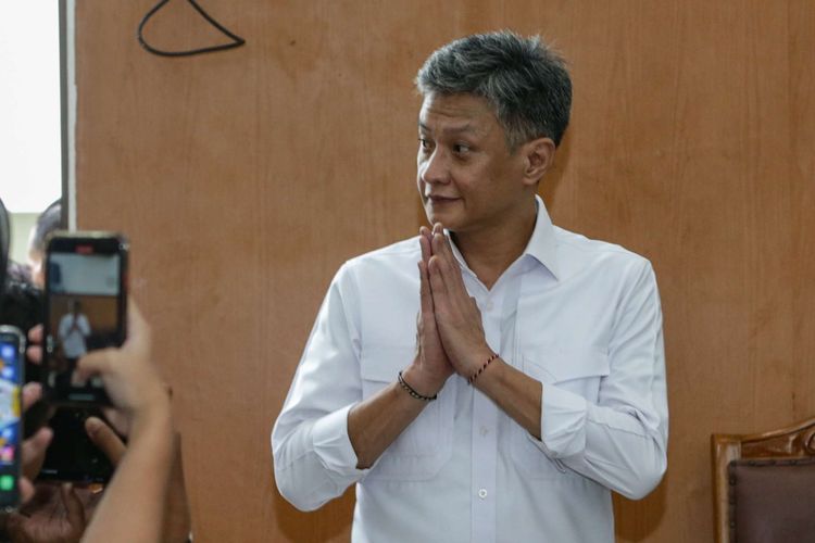 Hendra Kurniawan, Eks Anak Buah Ferdy Sambo Bebas Bersyarat