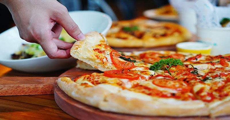 Pizza Hut Tutup 20 Gerai, Pangkas 371 Karyawan