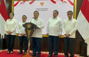 Presiden Prabowo Menetapkan UMP Naik 6,5 Persen di 2025