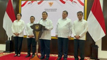 Presiden Prabowo Menetapkan UMP Naik 6,5 Persen di 2025