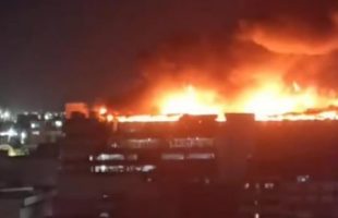 BREAKING NEWS  Kebakaran di Glodok Plaza Jakarta Barat