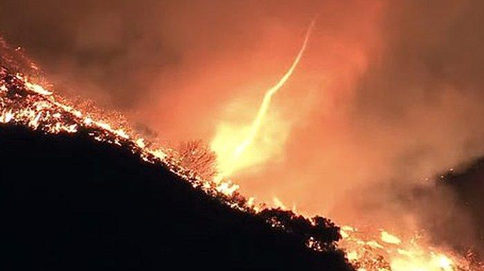 Detik-detik Tornado Api Muncul di Tengah Kebakaran Los Angeles