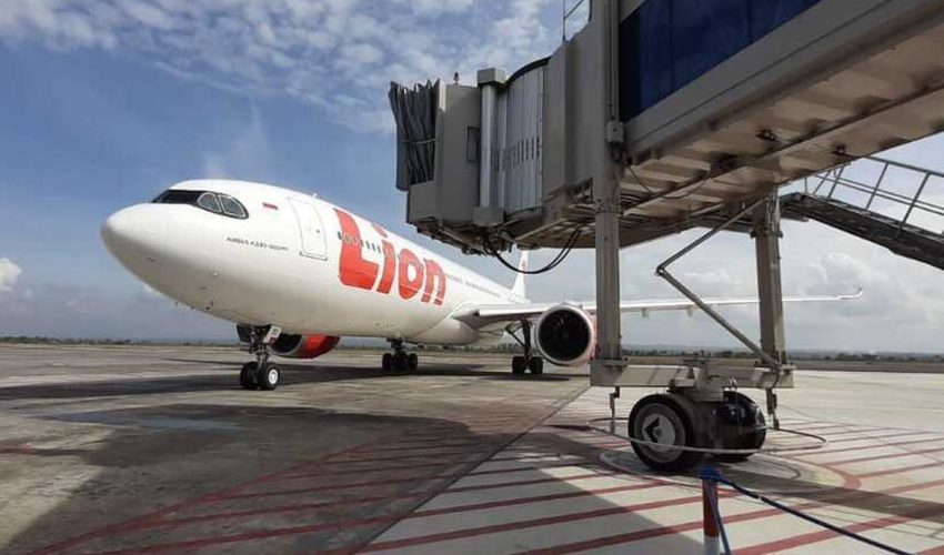 4 Karyawan Lion Air Bandara Ditangkap Buntut Congkel Koper dan Curi Emas Penumpang di Bandara