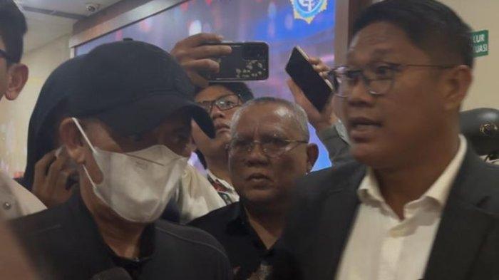 Bareskrim Polri Resmi Menahan Kades Kohod Pemalsuan  Dokumen Pagar Laut Tangerang
