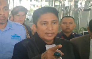 Firdaus Oiwobo Resmi Dipecat KAI Buntut Aksi Viral Di Sidang Hotman Versus Razman 