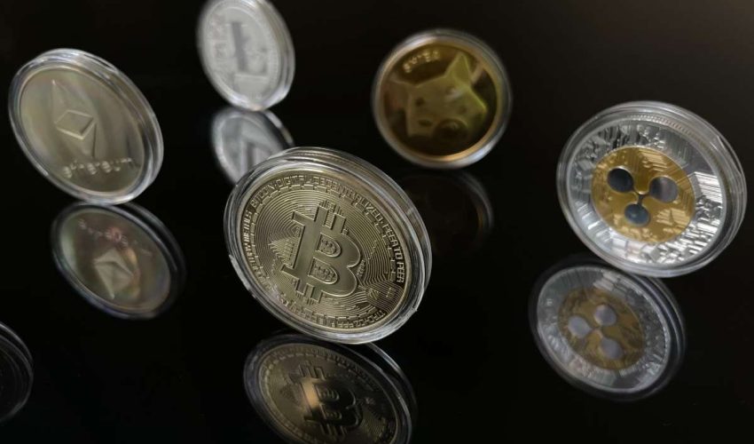Harga Bitcoin Jeblok hingga 7%, Mendekati Level Terendah
