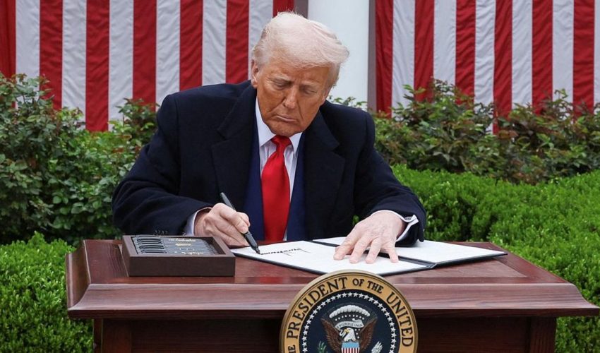 Isi Surat Donald Trump Ke Prabowo RI Kena Tarif Impor 32 Persen