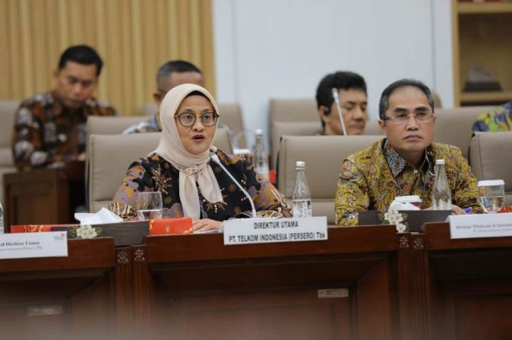 PANAS Telkomsel Dituding Kejam, Kuota Pelanggan Hangus, Dirut PT Telkom Diecar Habis DPR RI