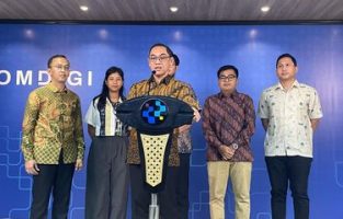 Breaking News Pemerintah Bekukan Sementara Izin TikTok