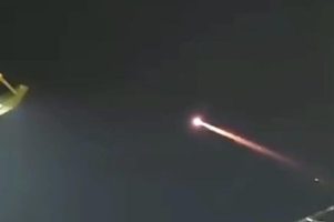 Viral Video Diduga Meteor Jatuh di Cirebon BMKG dan BRIN Berikan Penjelasan