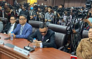 Keputusan Dari  MKD ke 5 Anggota DPR, Uya Kuya Tak Langgar Kode Etik, Sahroni Kena Sanksi Terberat